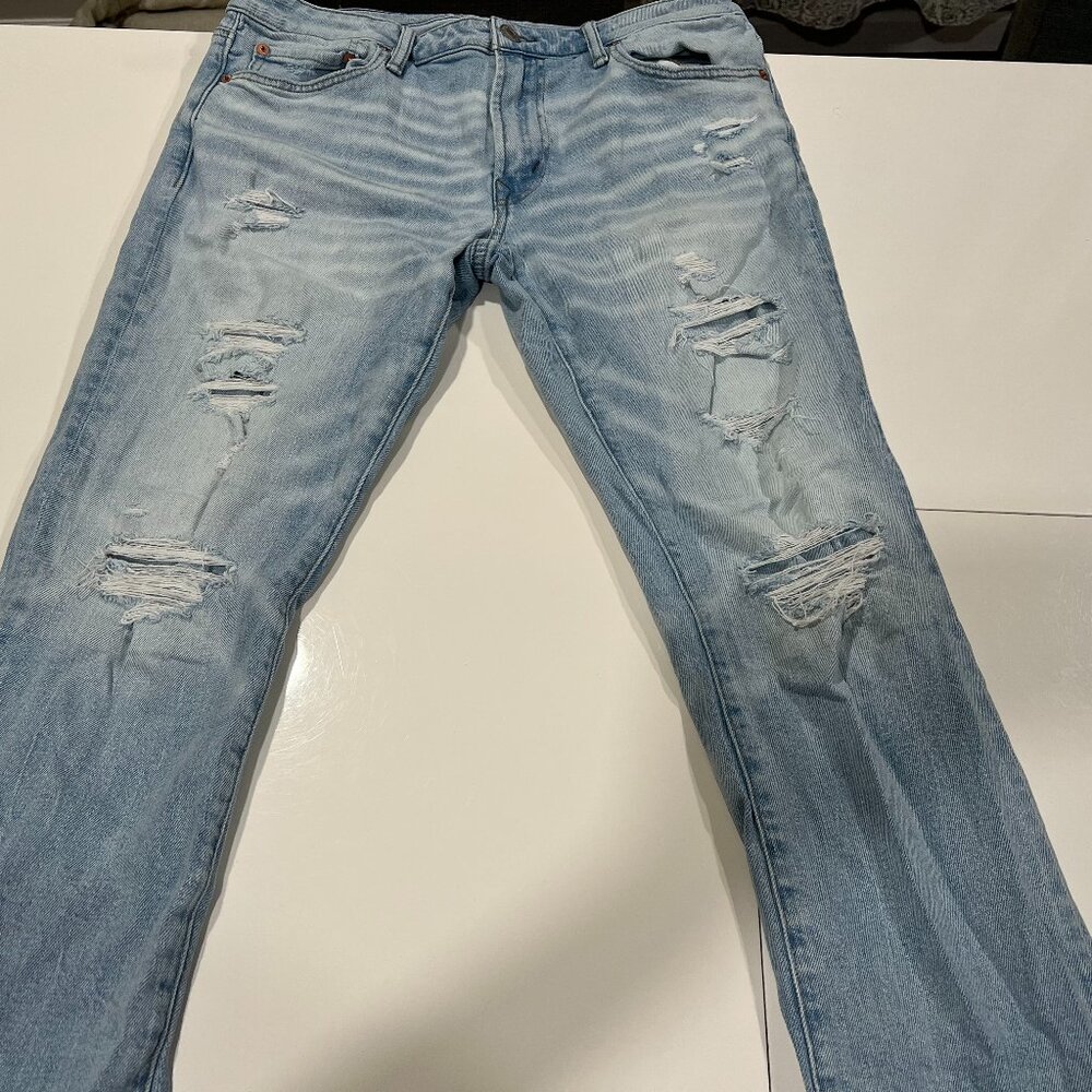 Blue Ripped American Eagle jeans Men 33x32